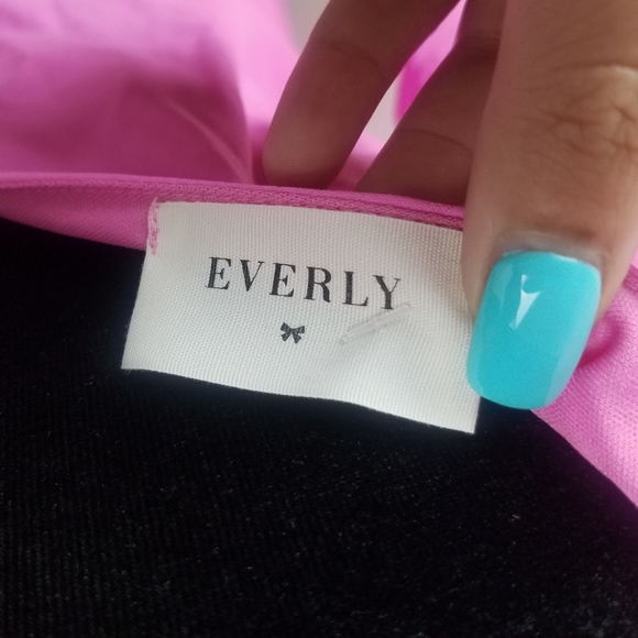 NWT Everly Pink Keyhole Front Chiffon Dress - Picture 7 of 8